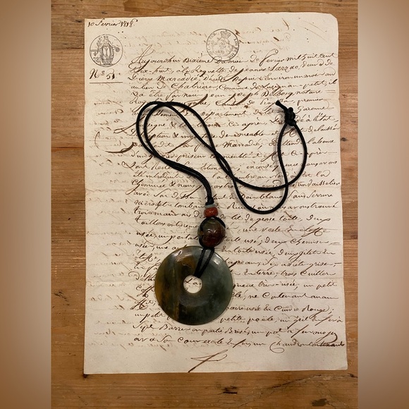 no label Jewelry - Vintage cut green marble creative necklace